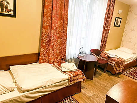 Economy Twin Room