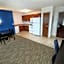 Holiday Inn Express Hotel & Suites Grand Forks By IHG