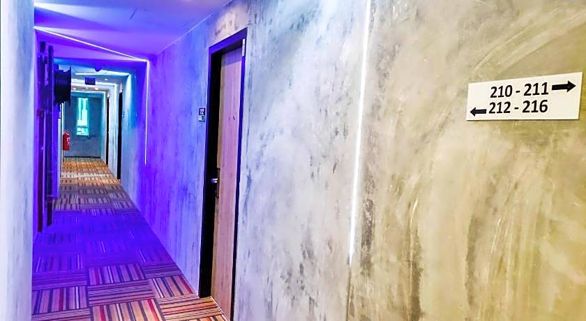 Smile Hotel Danau Kota