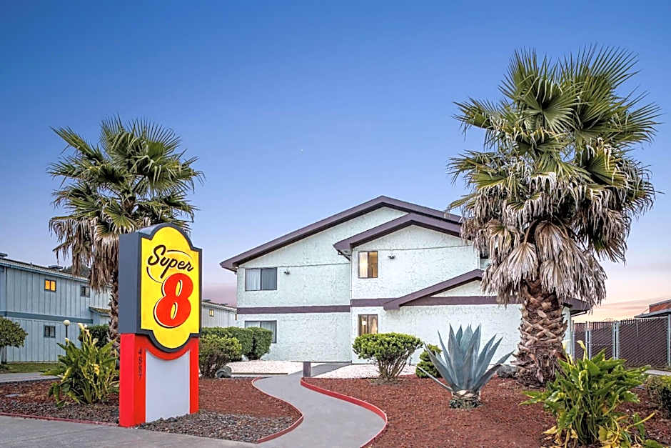 Super 8 by Wyndham Arcata