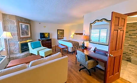 Superior Jr Suite Mountain View with King Bed, Twin Sofa Bed, Fireplace, Jacuzzi