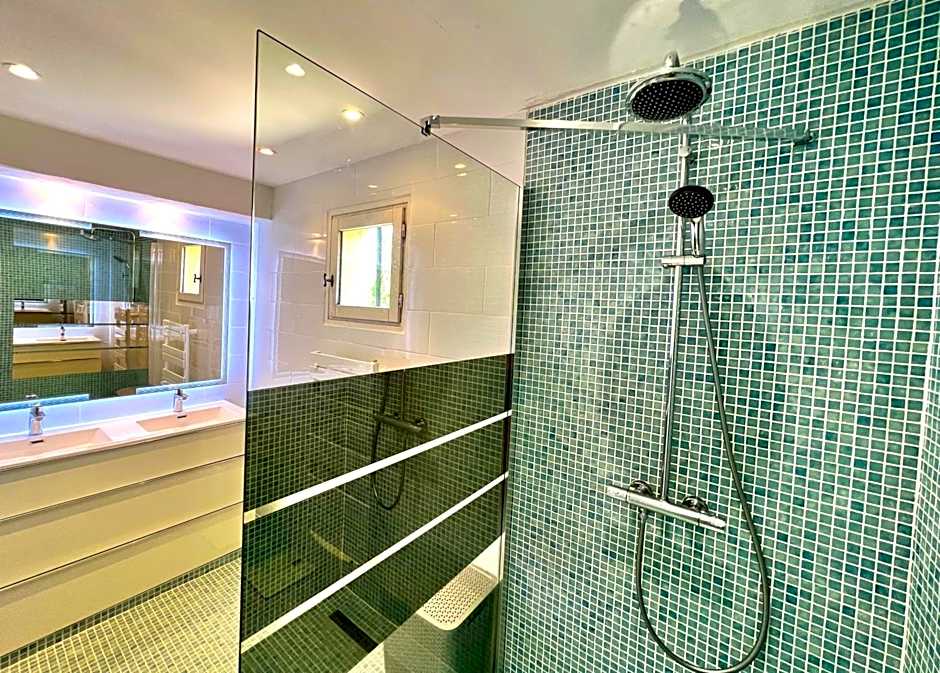 Villa La Source 83 - Room Close To St Tr – Cogolin, ID