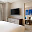 Hilton Chicago/Magnificent Mile Suites