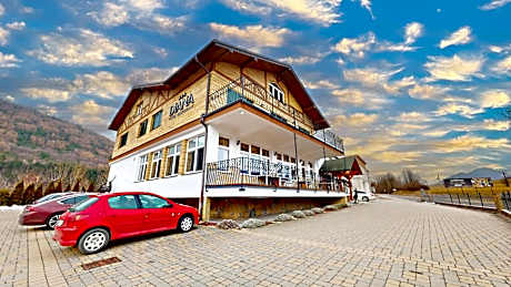 Hotel Diana