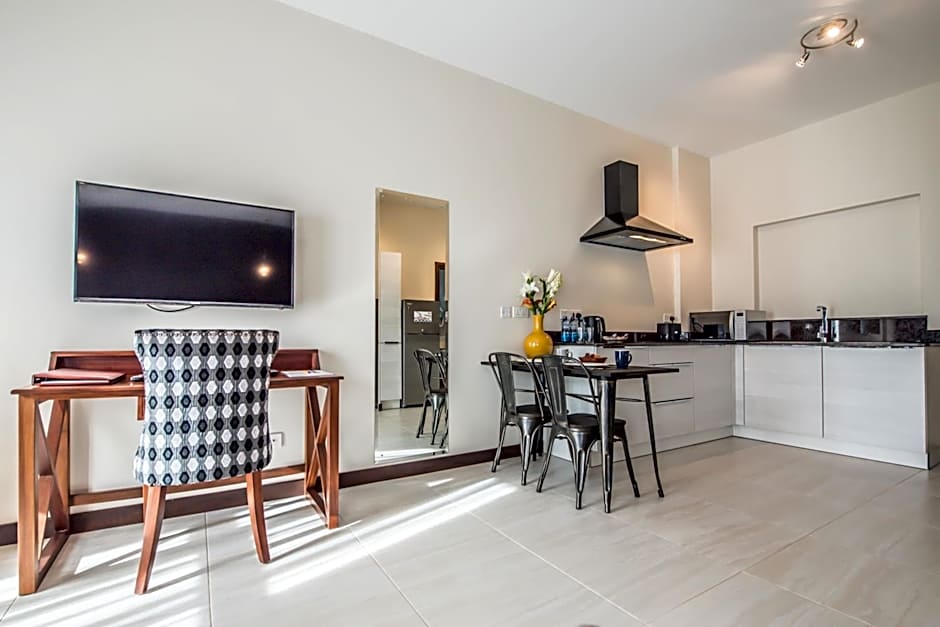 Glam Hotel Nairobi - Near Westgate Mall, Westlands