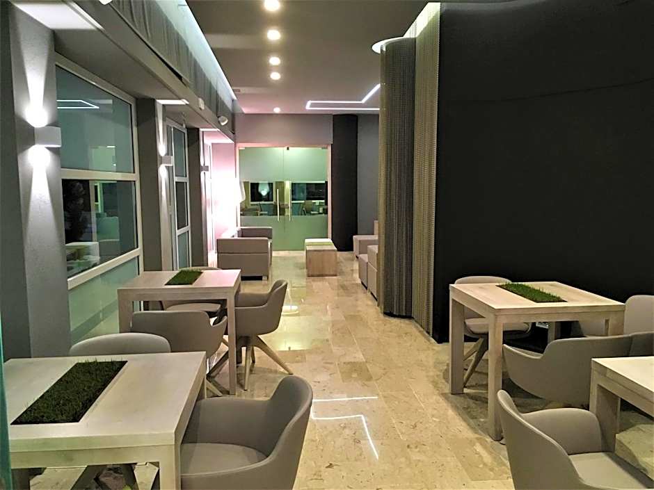 International Beach Hotel