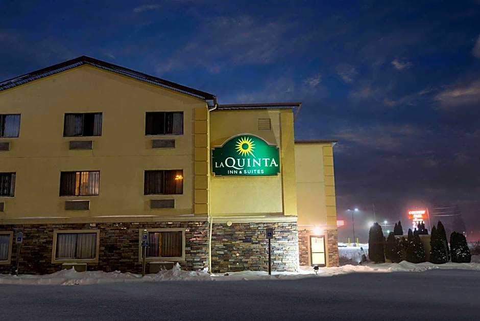 La Quinta Inn & Suites by Wyndham Erie