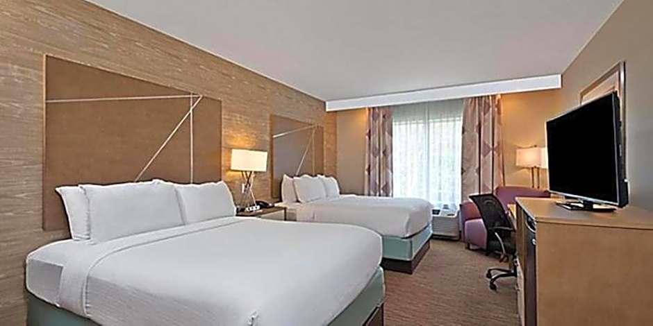 Holiday Inn Express & Suites Harrisburg S - New Cumberland By IHG
