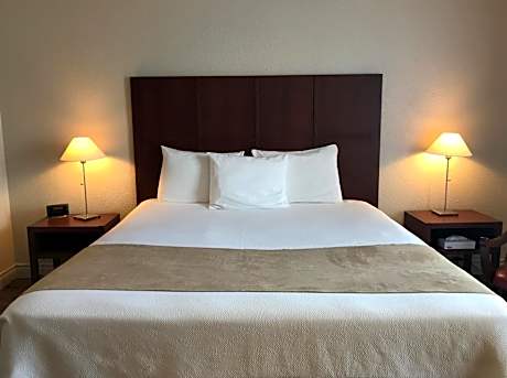 King Room with Balcony