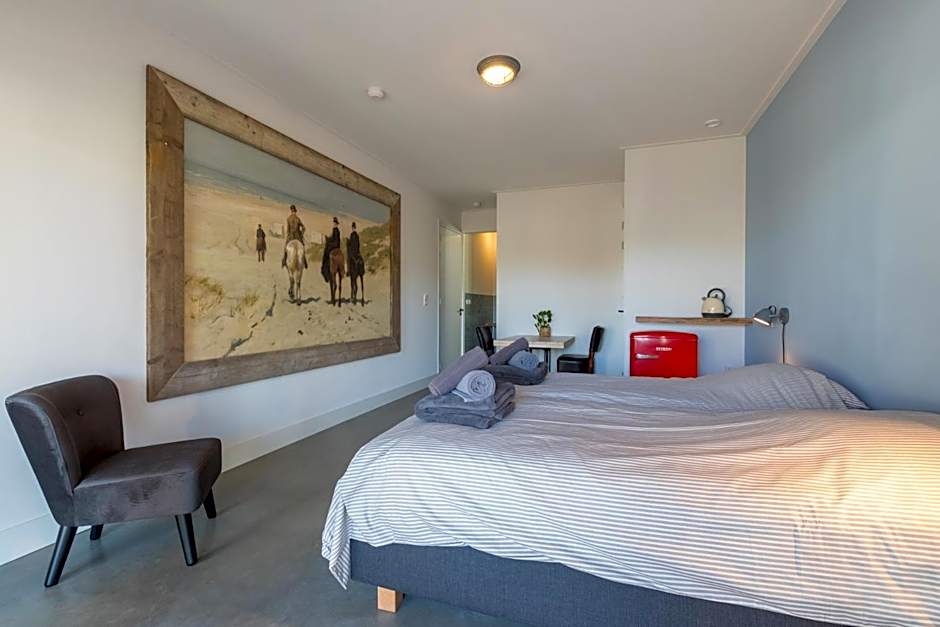 Ride by the Sea Guesthouse