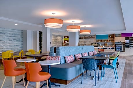 Home2 Suites by Hilton Anaheim Resort
