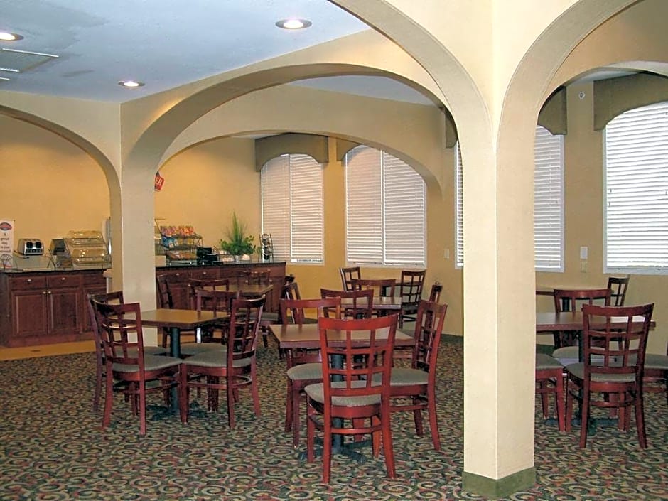Holiday Inn Express Anaheim West By IHG