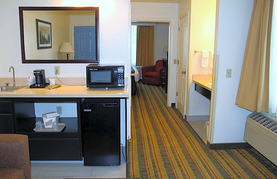 Best Western Visalia Hotel