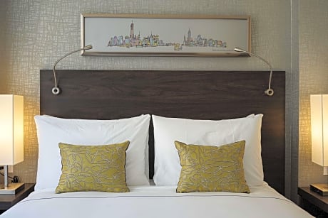 1 King Bed Studio Suite With Sofabed And Desk