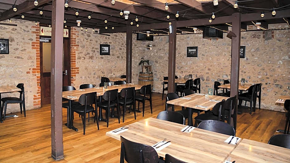 Victoria Hotel Strathalbyn