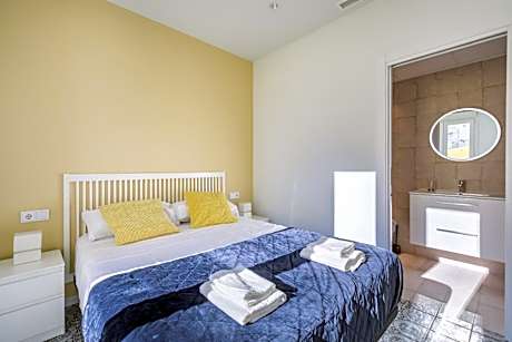 Marvellous Apt with a Large Private Terrace