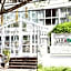 Beehive Phuket Oldtown Hostel