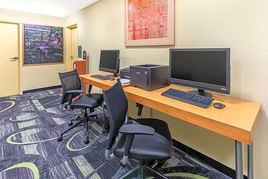 La Quinta by Wyndham Fort Lauderdale Pompano Beach – Fort Lauderdale, FL
