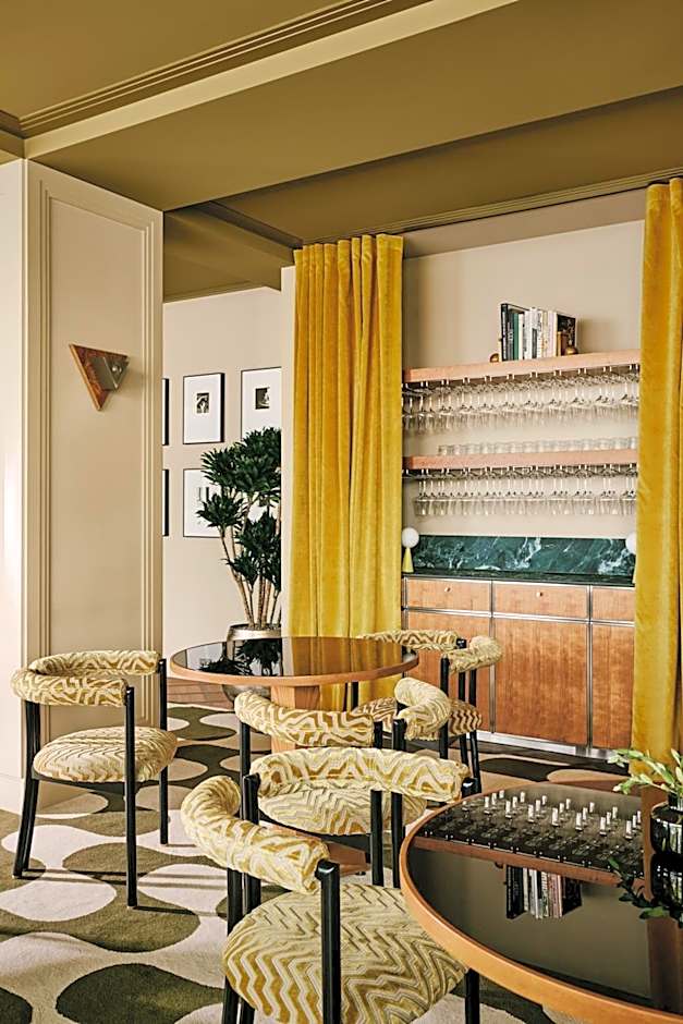 Locke am Platz Zurich