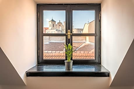 Triple Room with Shared Bathroom