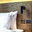 Holiday Inn Express Melbourne Little Collins By IHG
