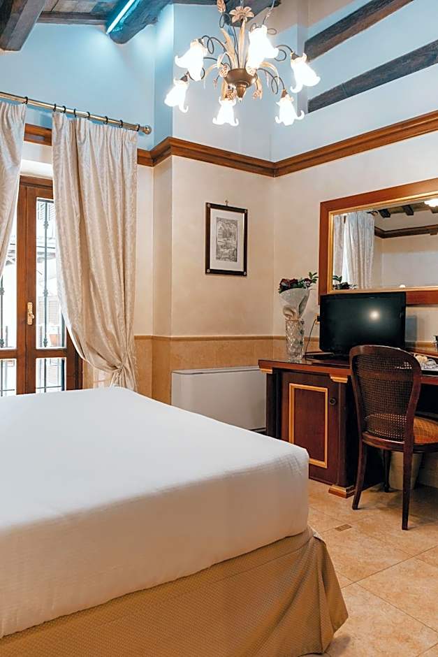 Hotel Pantheon