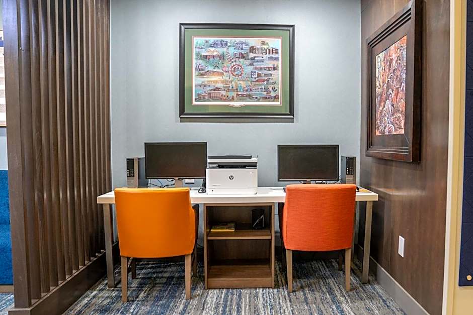 Holiday Inn Express Pembroke By IHG