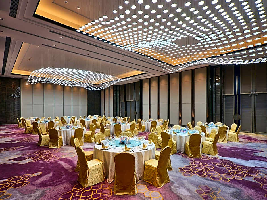 Crowne Plaza Wuxi Lake View By IHG