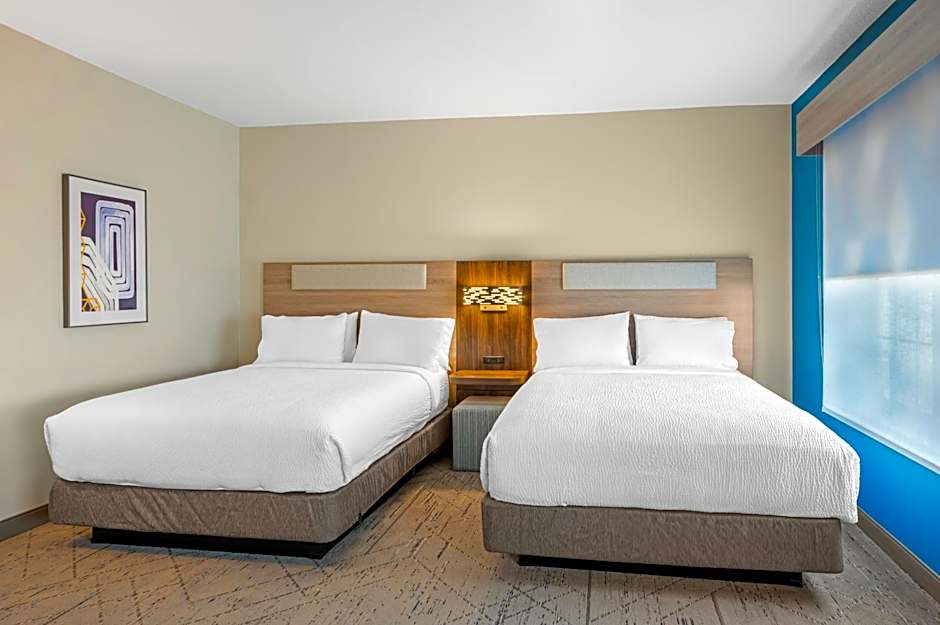 Holiday Inn Express & Suites Indianapolis - East by IHG