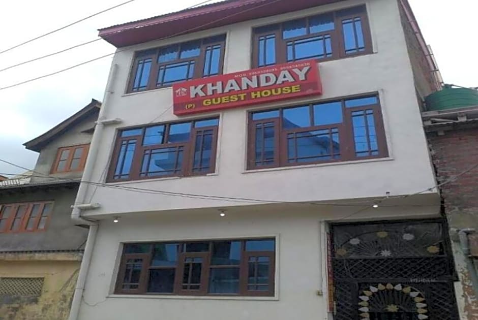 Goroomgo Khanday Guest House srinagar