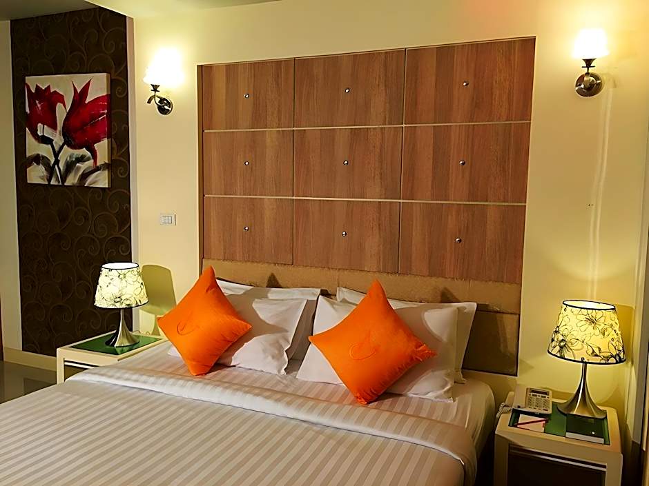 Ayara Grand Palace Hotel