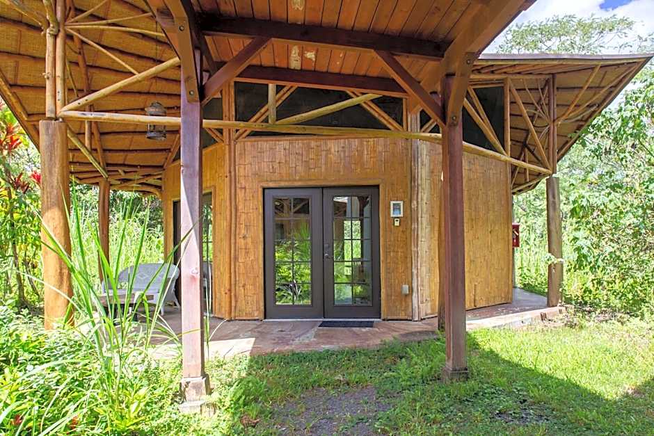 Kalani Oceanside Retreat