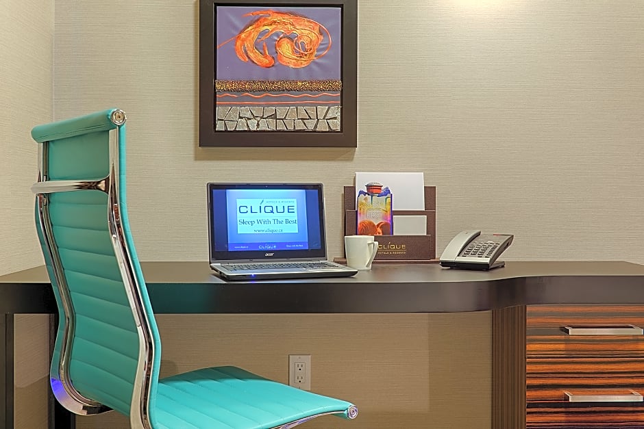 Hotel Clique Airport Calgary