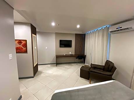 Deluxe Suite