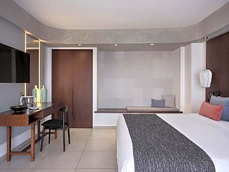 Double Room Private Pool Inland View