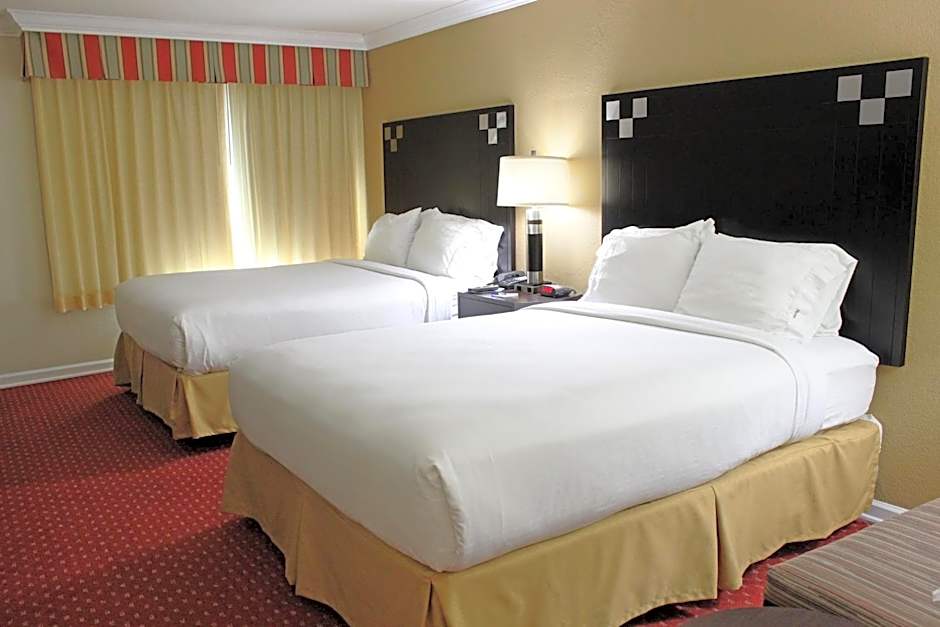 Holiday Inn Express Van Nuys By IHG