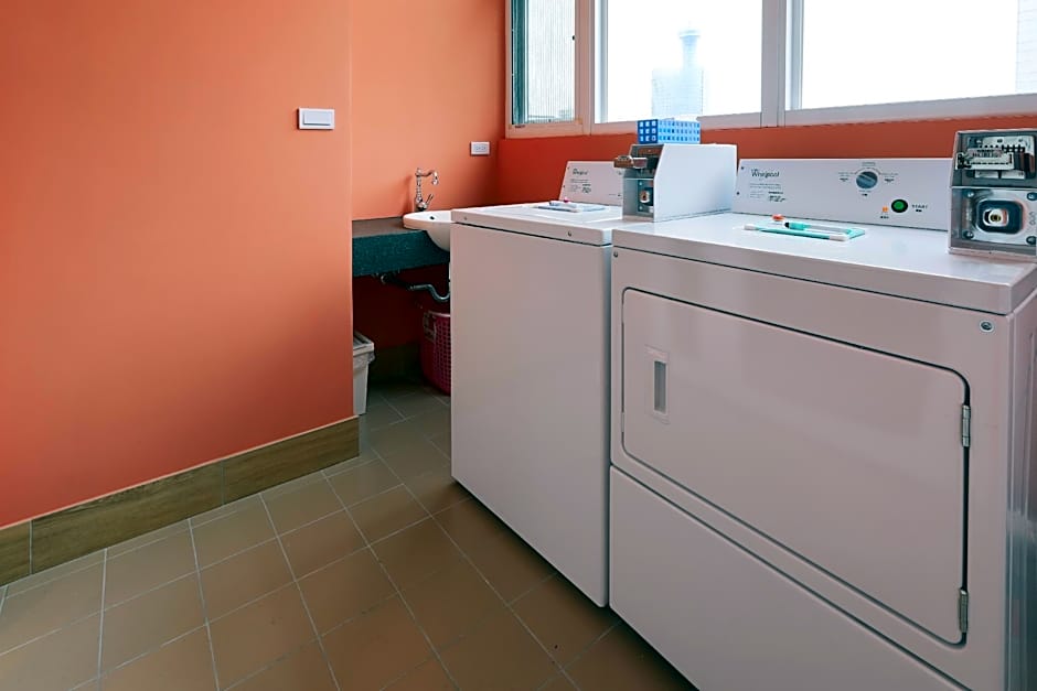 MINI HOTELS (Taichung Station Branch)