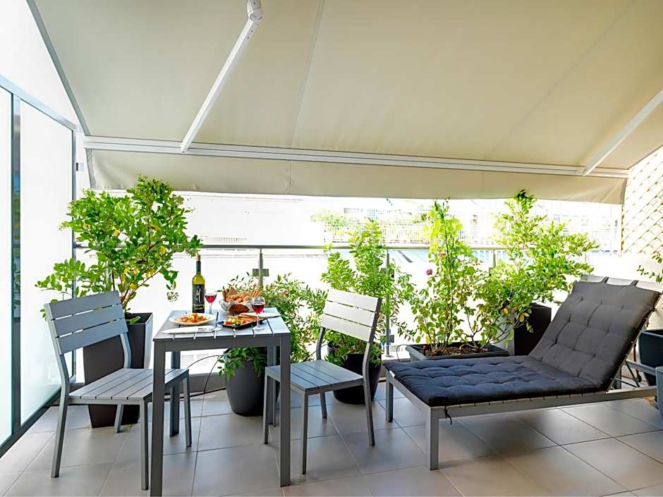 Phidias Piraeus Hotel