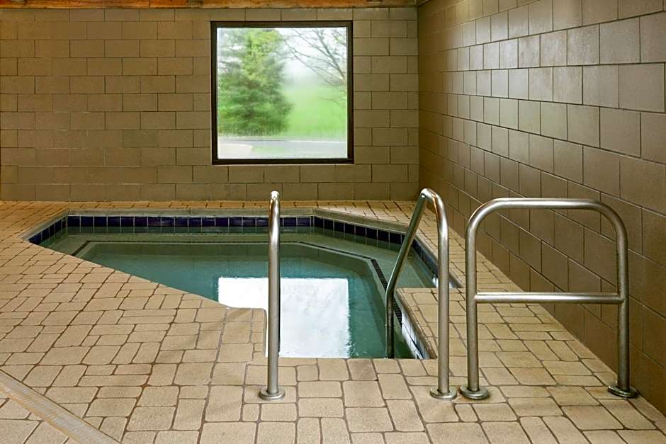 AmericInn by Wyndham Appleton North/Little Chute
