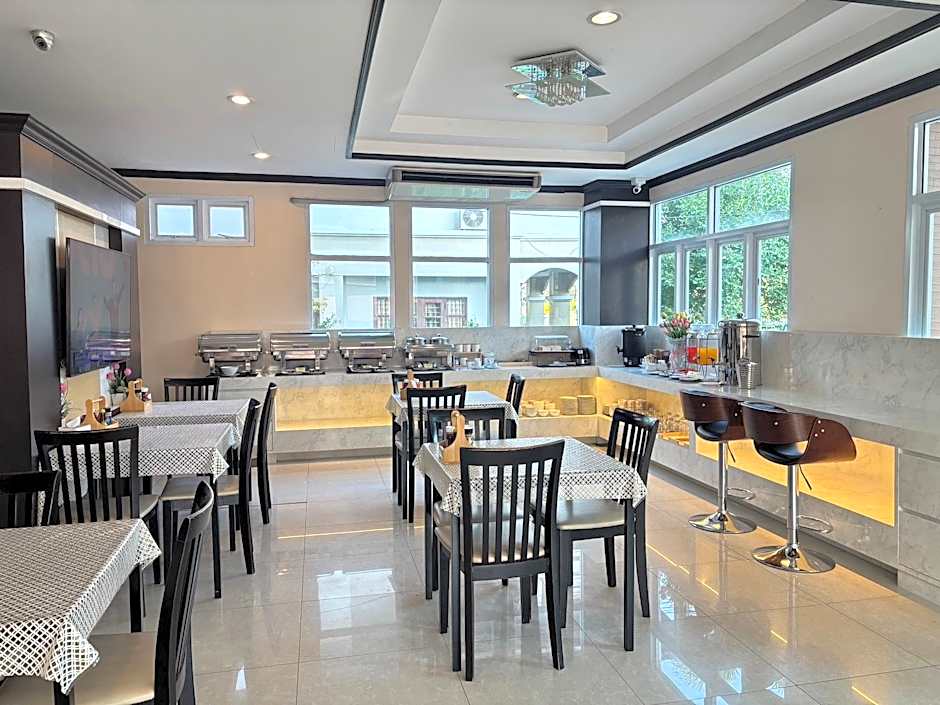 Excella Hotel