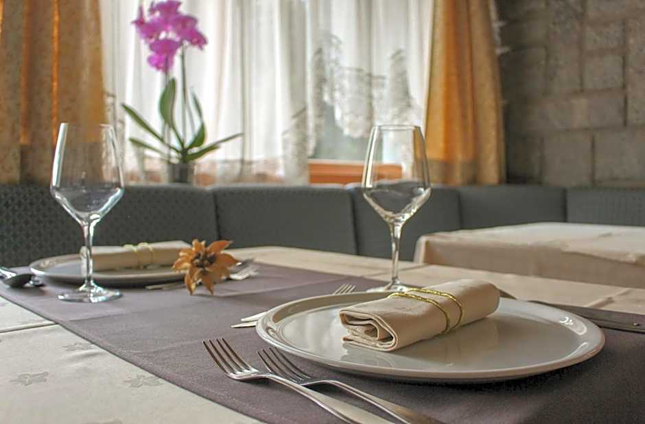 Edelweiss Alpine Nature