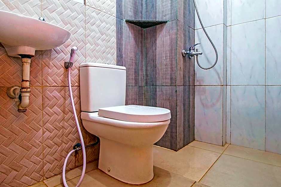 RedDoorz Near Cilandak Town Square