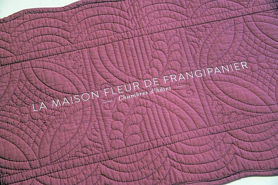 Maison Fleur De Frangipanier