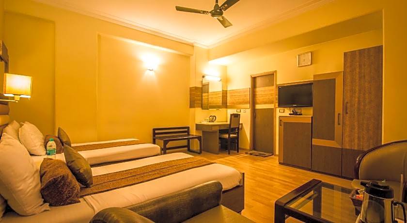 The Suncourt Hotel Yatri