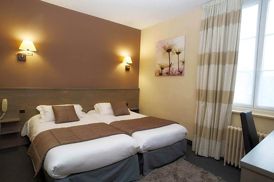 Brit Hotel Le Surcouf