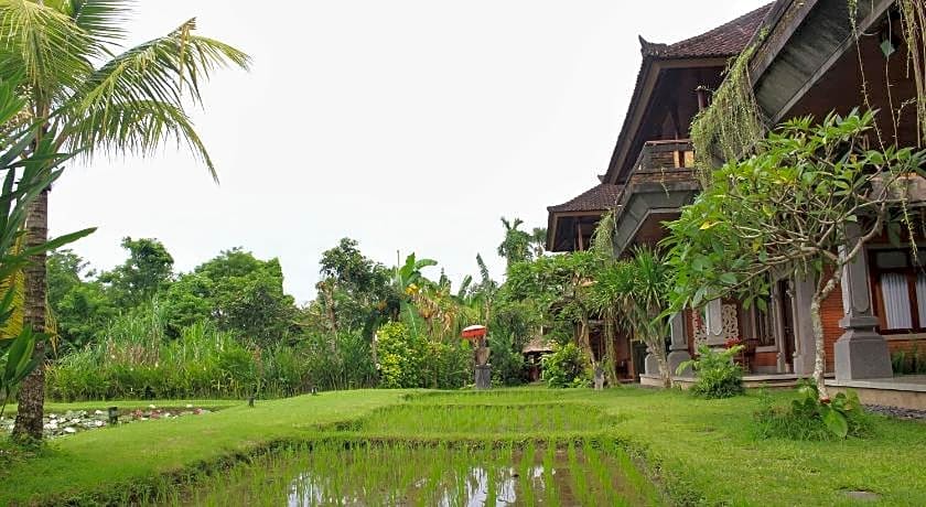 Saren Indah Hotel