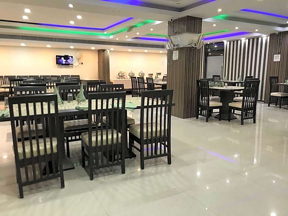 Hotel Sarweshwary