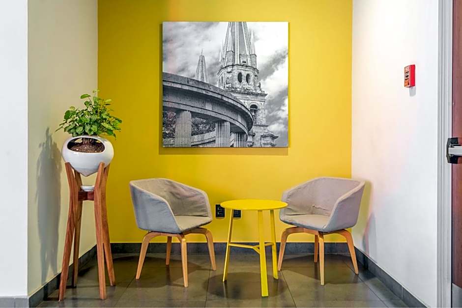 City Express Plus by Marriott Guadalajara Palomar