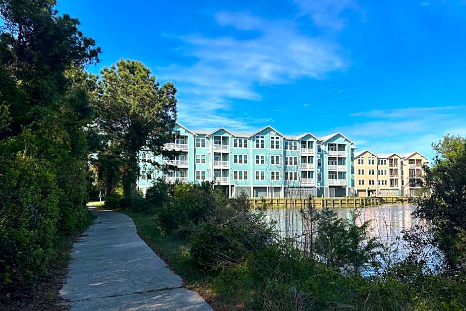 Hamilton Cay at Bermuda Bay by Kees Vacations