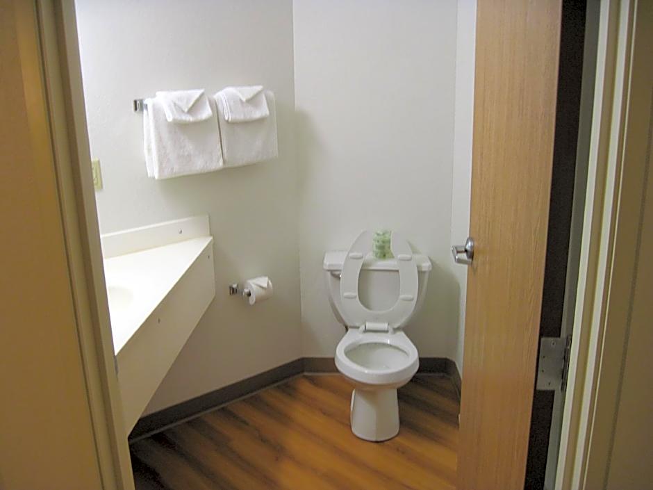 Motel 6-Avoca, IA